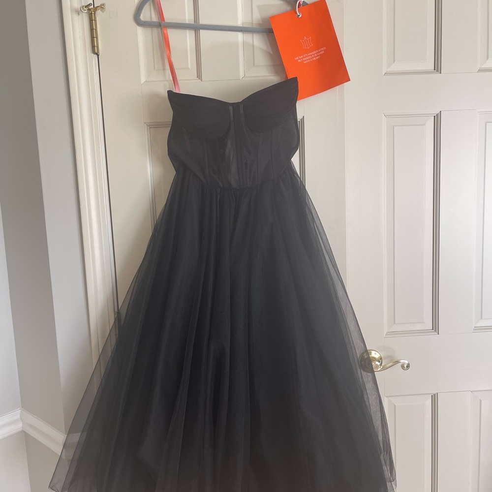 NWT Milla Dress Size Large - Picture 3 of 7